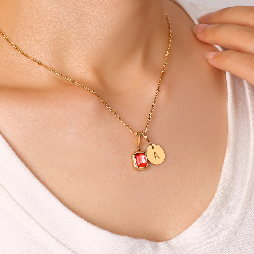 Personalisierte Kette - Geburtsstein & Initialen