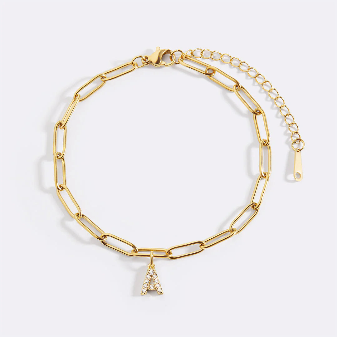Elegantes Initialen-Armband in Gold