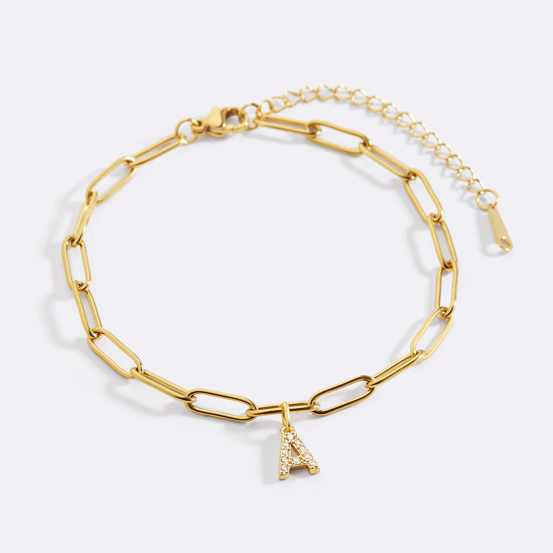 Elegantes Initialen-Armband in Gold