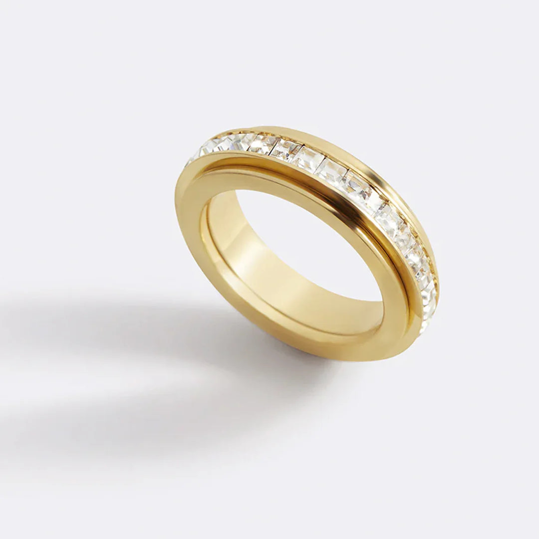 Eleganter Damenring mit Zirkonia