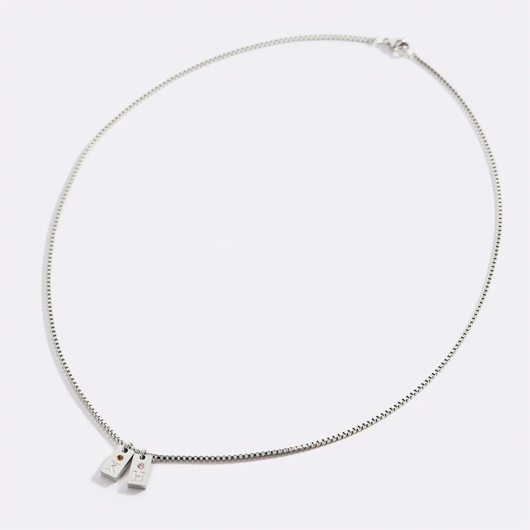 Personalisierte Kette - Geburtsstein & Initialen